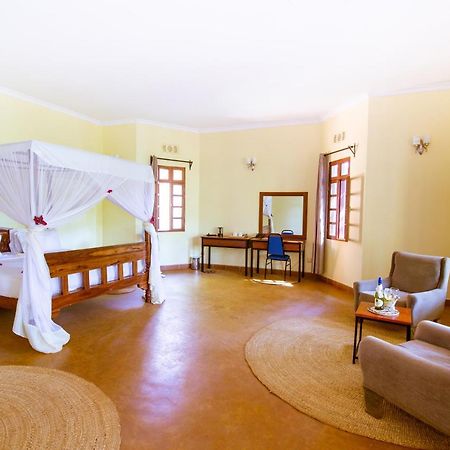 Eileen'S Trees Inn Карату Экстерьер фото