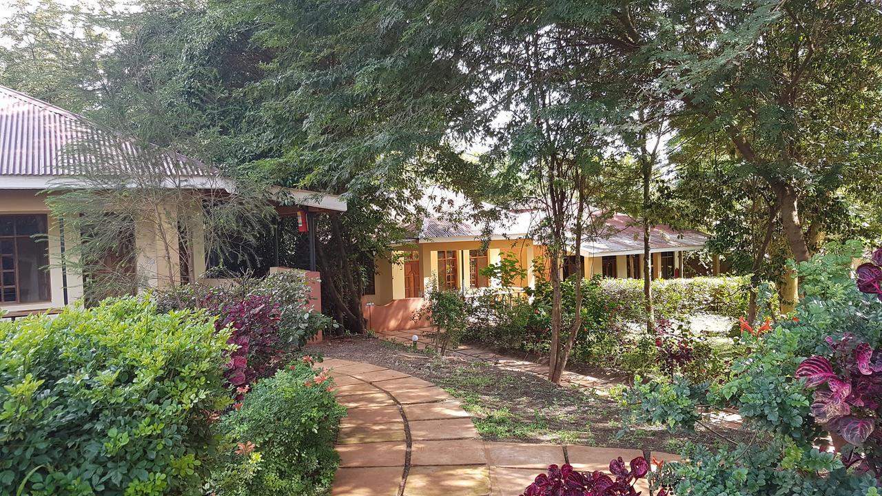 Eileen'S Trees Inn Карату Экстерьер фото